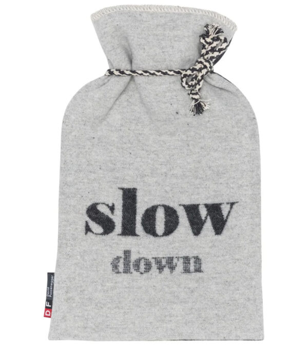 SILVRETTA hot water bottle with “slow down” cover 2 liters